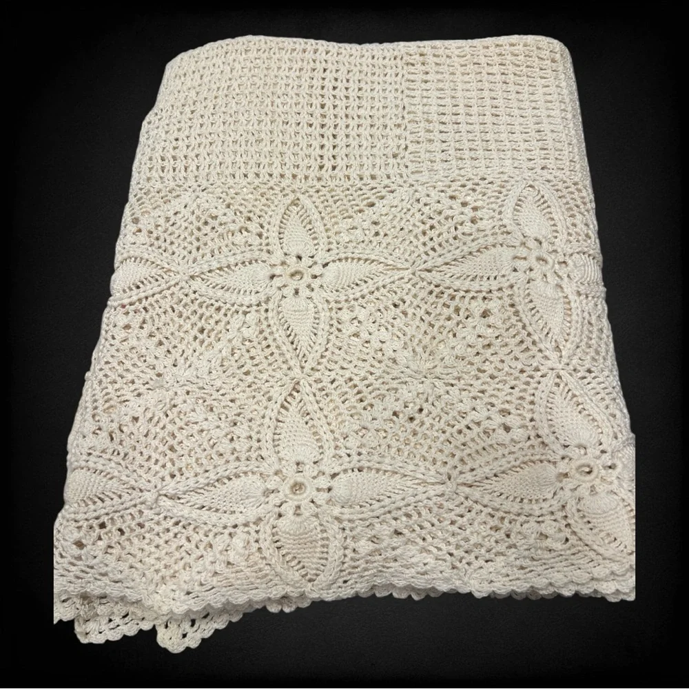 Vintage Hand Crochet & Lace Beige Off-White Bedspread Cottage SHABBY CHIC
